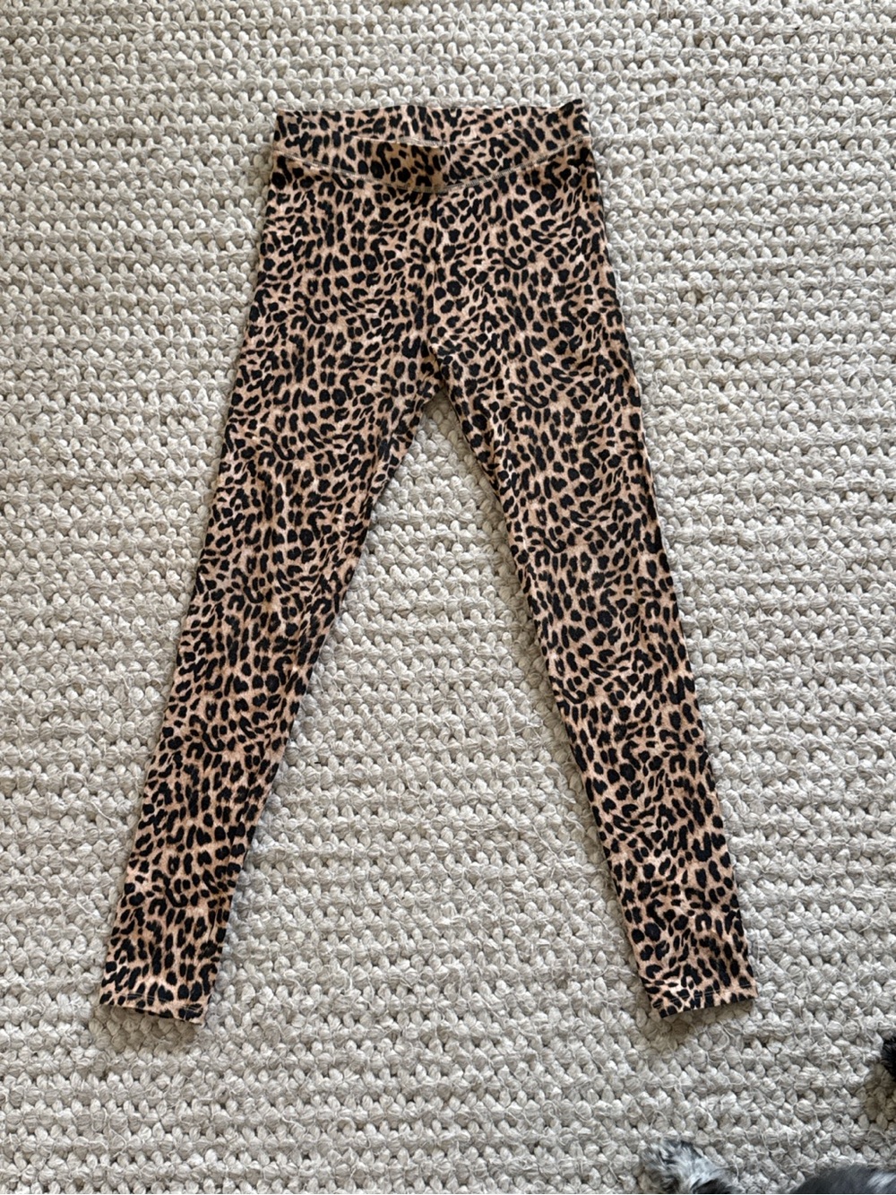 PINK Victoria’s Secret Leopard Print Leggings Size Small